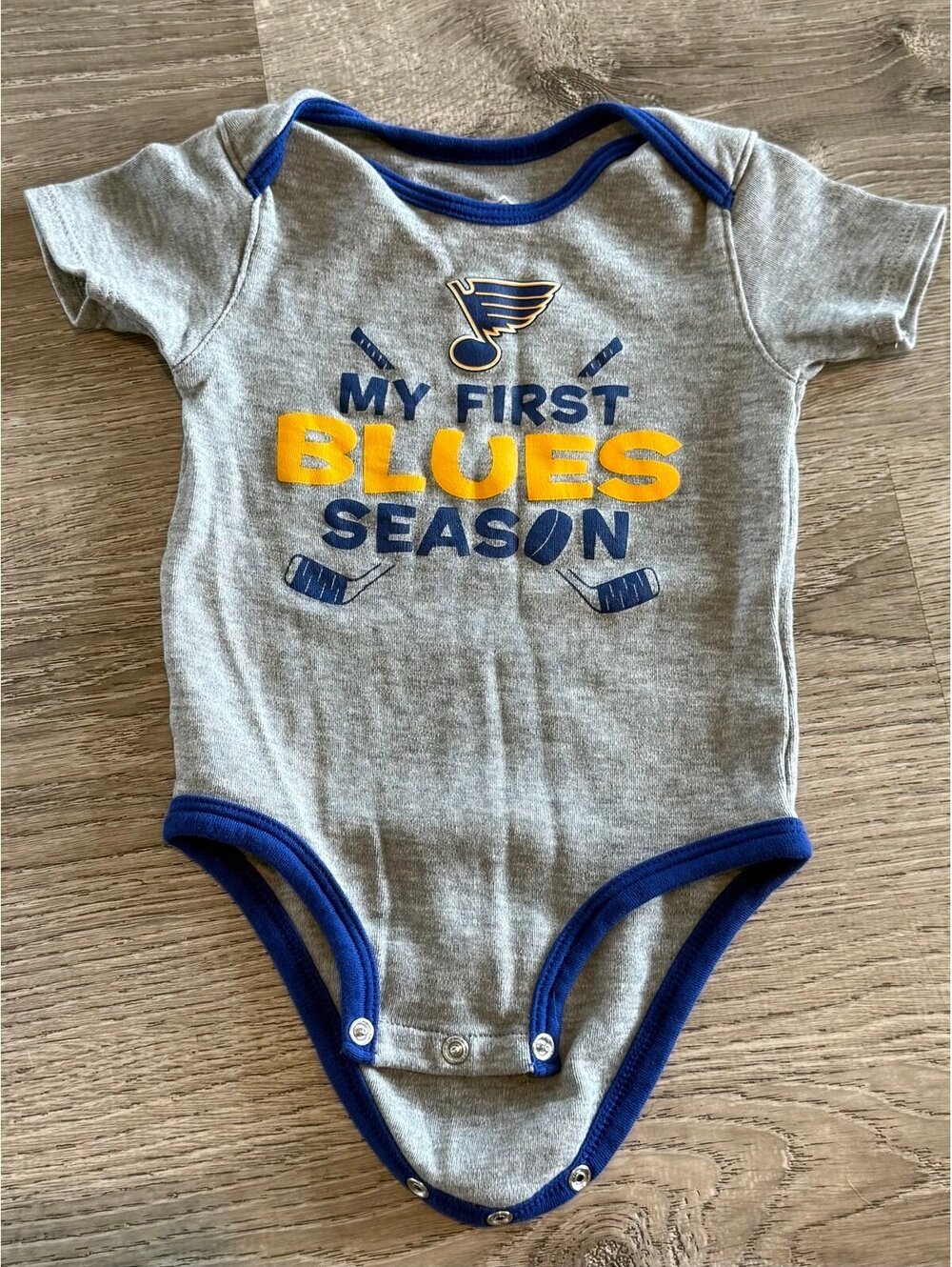 NHL St. Louis Blues Short Sleeve Bodysuit 18 months